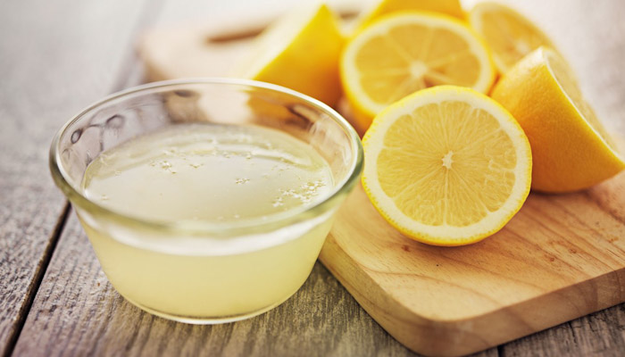 تاثیر آب لیمو در درمان جوش